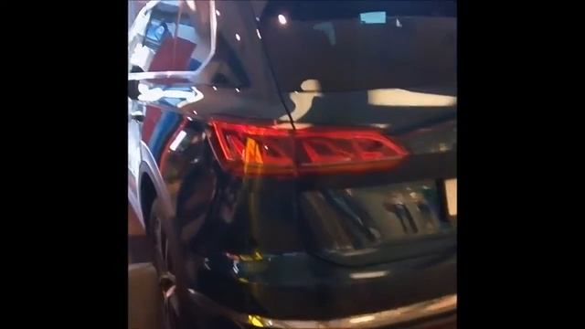 VW Touareg 2018 смотреть онлайн