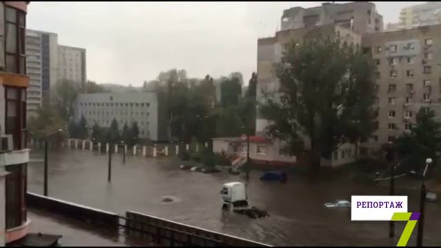Потоп в Одессе. Город не сдал экзамен стихии смотреть онлайн