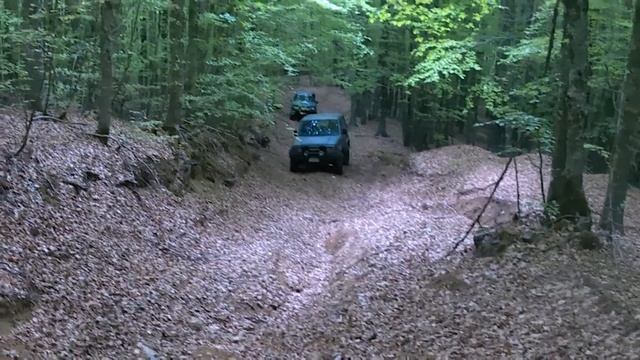 Scampagnate in fuoristrada nelle montagne della Sila Piccola смотреть онлайн