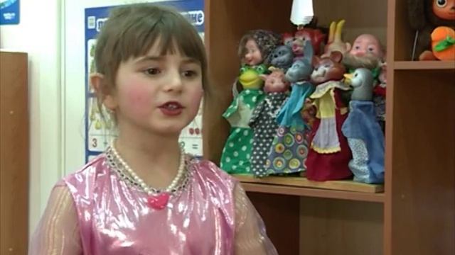 Колядки, игры, веселые переодевания смотреть онлайн