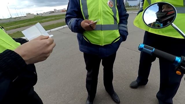 ДПС остановили , на открытие мото сезона , чуть не ЗАБРАЛИ мотоцикл ! смотреть онлайн
