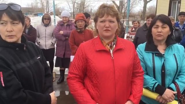 Скандал в Жосалы: жители требуют уволить директора школы и наказать ее мужа-депутата смотреть онлайн