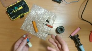 Как зарядить и заправить одноразовую электронную сигарету