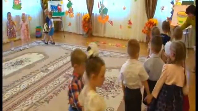 Парная пляска "Вот гуляем мы с дружком"(ср.гр.) Коломна детский сад 15 "Светлячок" смотреть онлайн