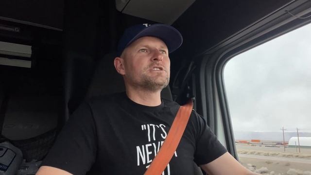 Калифорния- Айова.Сколько зарабатывает водитель ТРАКА в США!?Скучно в дороге,решил записать видео смотреть онлайн