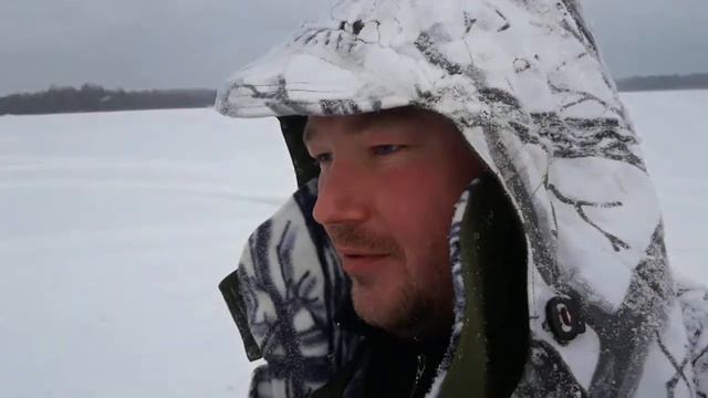 Зимняя рыбалка. Потеряли дорогу домой. смотреть онлайн