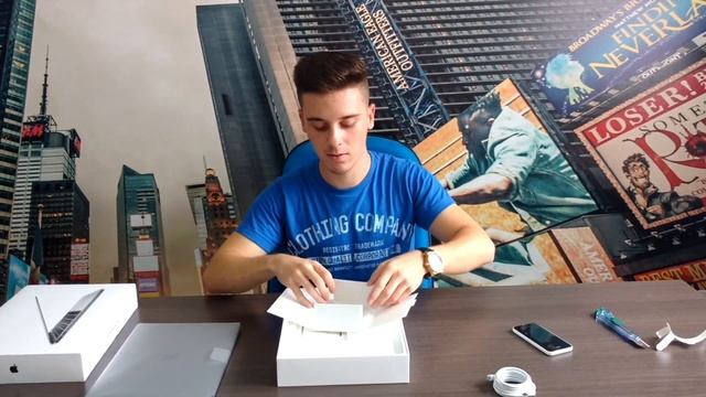Novo Macbook PRO - Unboxing [PT-BR] смотреть онлайн