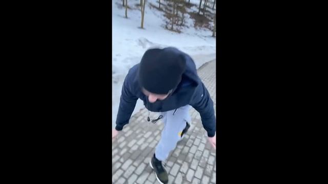 ВИДЫ ОТЖИМАНИЙ И ЧЕМ ОНИ ПОЛЕЗНЫ?(что качают разные виды отжиманий и как их правильно делать) смотреть онлайн