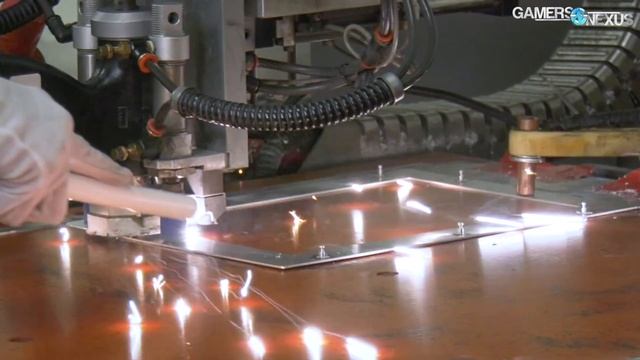 In-Depth: How Computer Cases Are Made | Lian Li Factory Tour смотреть онлайн