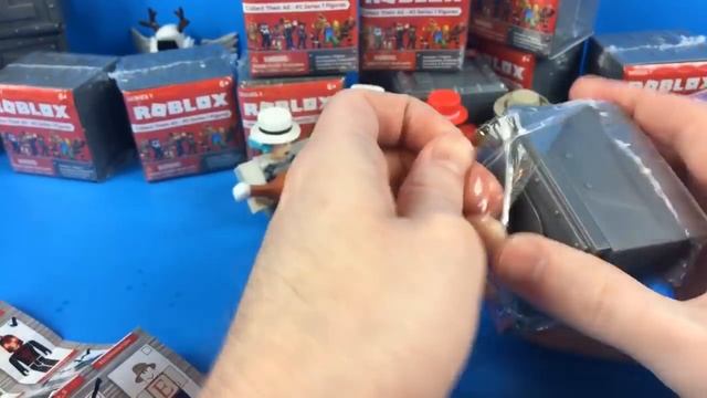 Opening a ton of Roblox Blind Boxes! смотреть онлайн