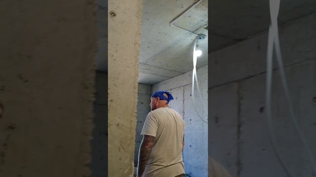 Юный электрик снова в деле! А ты так сможешь?