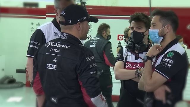 Audi FIRES SHOTS at Mercedes! смотреть онлайн