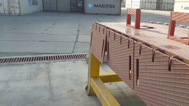 Перегрузочный стол для морских контейнеров Forker CONT смотреть онлайн