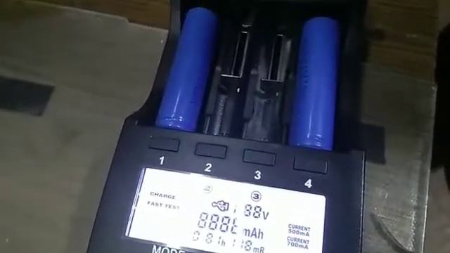 Зарядное устройство Liitokala Lii-500. Брак с коробки. смотреть онлайн