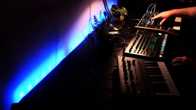 "ALIGN" / Techno Synth-Jam / Arturia Minibrute 2, Roland TR-8S, Korg Monologue смотреть онлайн