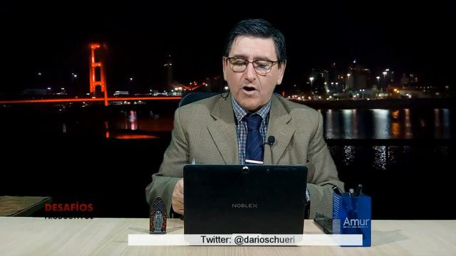El profesor italiano Loris Zanatta brindó una conferencia en la UNL смотреть онлайн