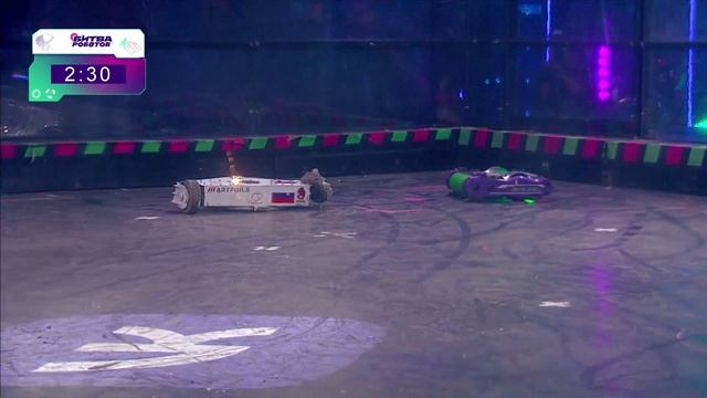 «Sinus» против «Iron Scrap»: второй этап «Битвы роботов» в озвучке Yuri The Professional смотреть онлайн