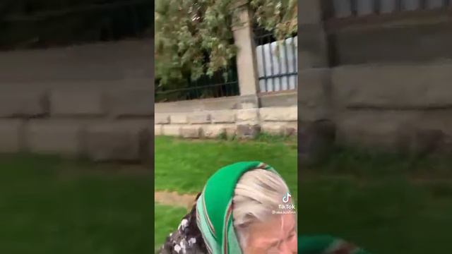 ТВОРІТЬ ДОБРО, БУДЬ ЛАСКА, ЛЮДИ. смотреть онлайн