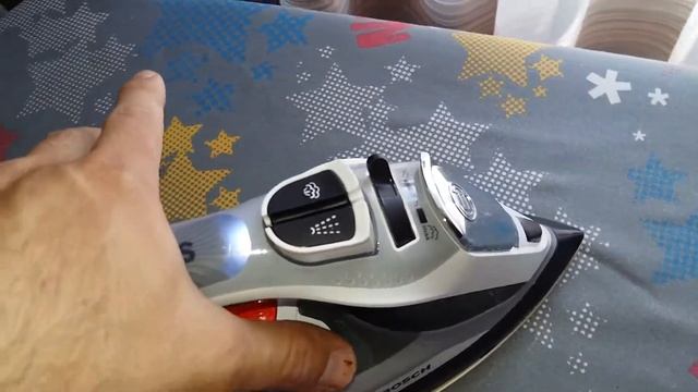 Утюг BOSCH правильная и надежная система очистки подошвы смотреть онлайн