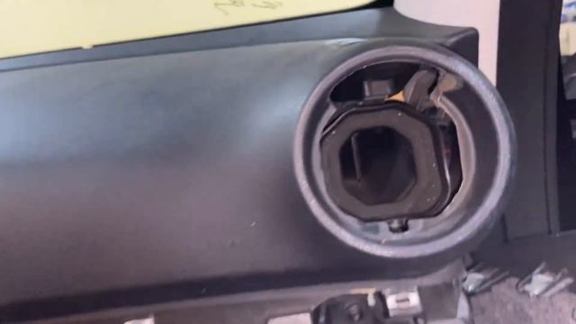 Mercedes W213 Ambient Light / Меняем самостоятельно/ замена приборной панели на LСD, Command NTG 5. смотреть онлайн