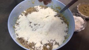 Никогда бы не подумал, что это так вкусно! Битки из икры пресной рыбы (икряники) с луком и чесноком