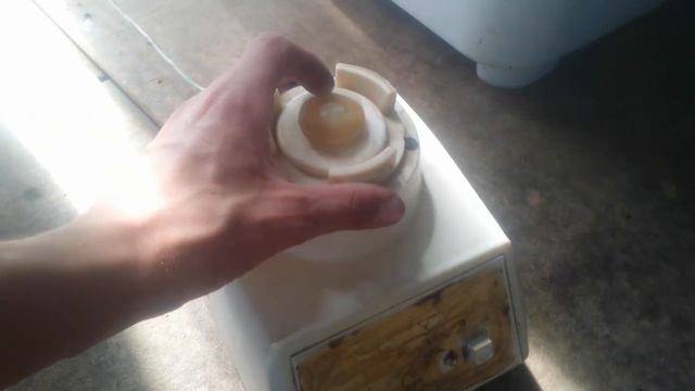 сделали самодельный точилка сепаратор. всё готово, отлично работает, точит хорошо. отлично! конец,. смотреть онлайн