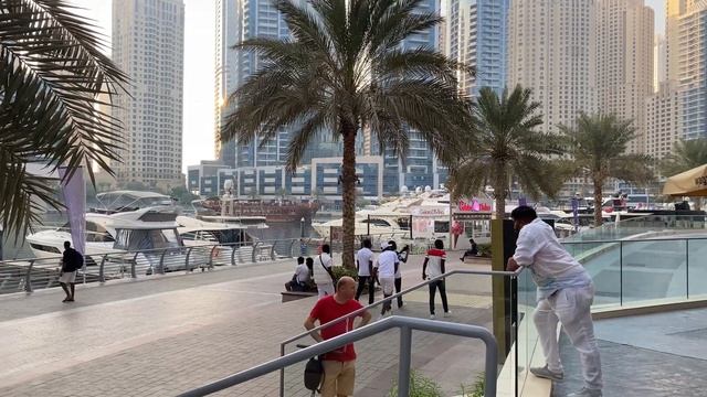 Дубай Марина — Dubai Marina Mall + Marina Walk Promenade смотреть онлайн