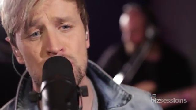 Kian Egan Home смотреть онлайн