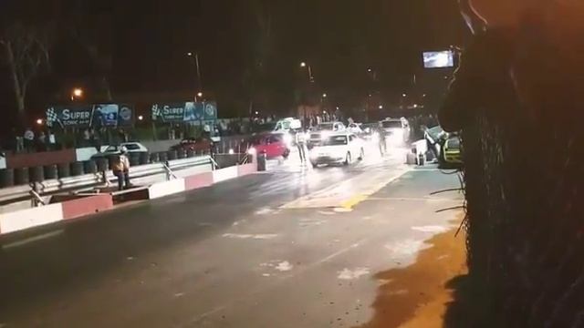 SR20ve vs Golf 6 Gti смотреть онлайн