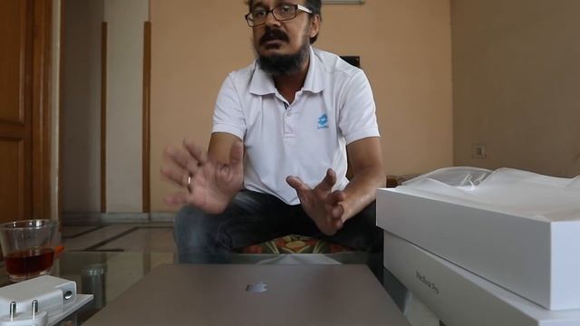 Apple MacBook Pro Core i7 2017 Touch Bar Unboxing | Quantum Zero Usb-C To Usb 3.1 смотреть онлайн