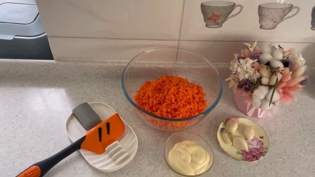 Салат из моркови с чесноком!Легкий салат! смотреть онлайн