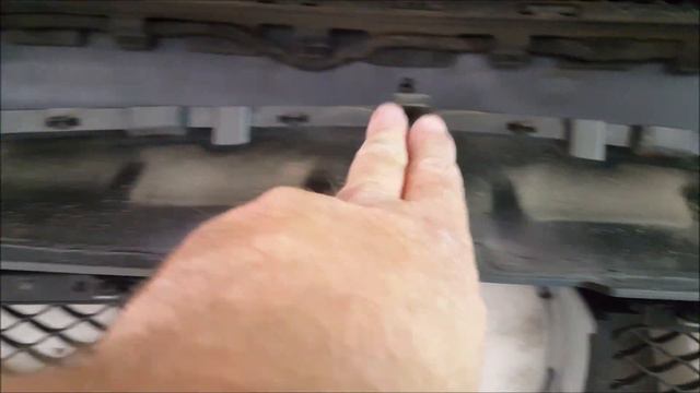 Mercedes Benz C Class W205 How to remove front bumper & how to install panamericana grill смотреть онлайн