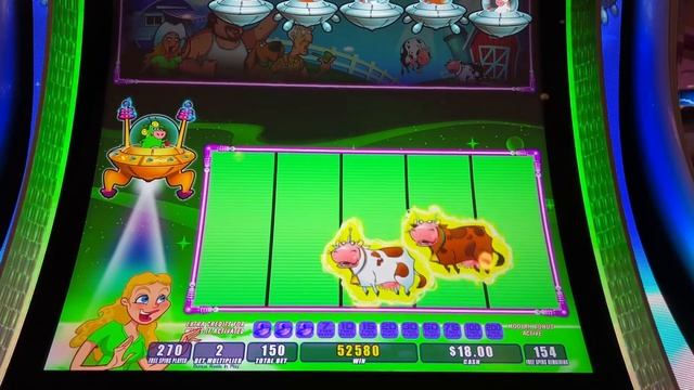 Mythical UNICOW Strikes Back! 400+ free games on Invaders Attack from the Planet Moolah slot bonus! смотреть онлайн