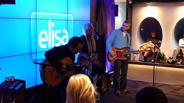Chisu - Vapaa ja yksin - Live - Lasipalatsi Elisa Studio смотреть онлайн