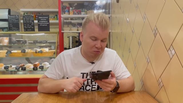 КАФЕ в МЕТРО / Буфет №11 в Московском Метрополитене / Полноценная ЕДА в Метро / Что едят под землей смотреть онлайн