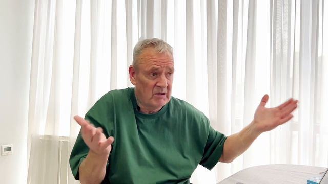 Text books vs Speaking смотреть онлайн