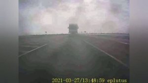 Открылся капот на ходу