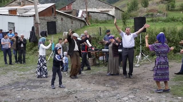 БОМБОВАЯ СВАДЬБА В ВЫСОКОГОРНОМ СЕЛЕ ДАГЕСТАНА. смотреть онлайн