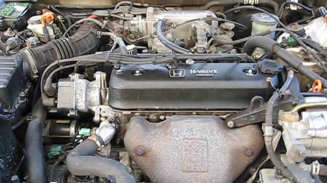 Honda Accord Engine Noise.AVI смотреть онлайн