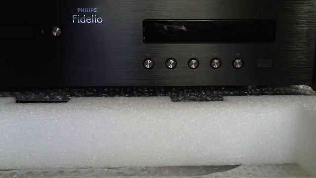 Philips Fidelio BDP9700 Blu-Ray . Electronica 11 . Yard . Deciduous Flood Plains . Chris H. Jones смотреть онлайн