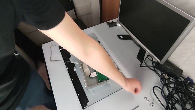 Полная разборка монитора Asus VA24E Complete disassembly of the Asus VA24E monitor смотреть онлайн