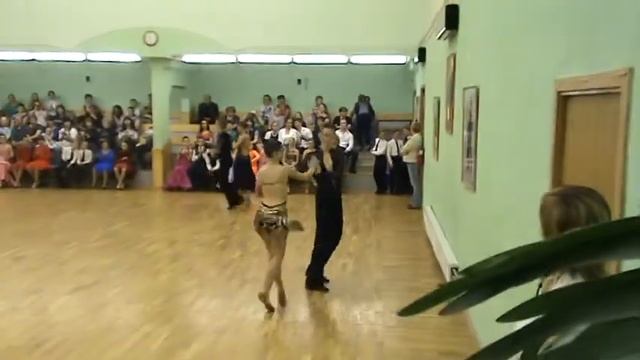 Взрослые. Первый заход. Самба смотреть онлайн