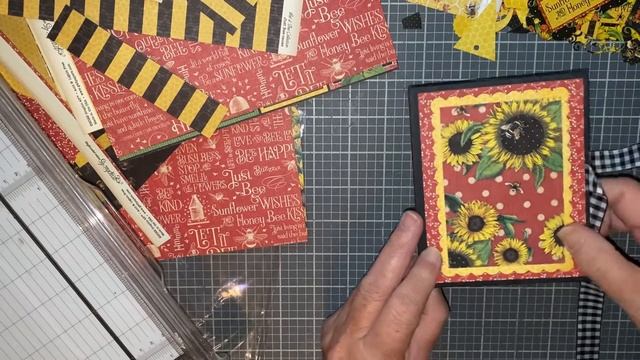 Creating a "Let it Bee" Tag and Pocket Mini Album / Part 1 #graphic45 смотреть онлайн