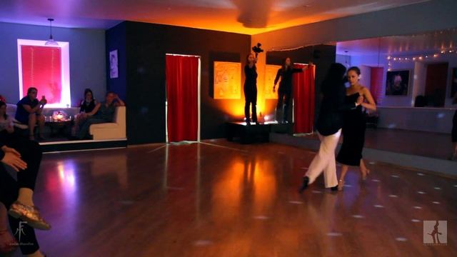 Tango Tristeza de Arrabal -- Marina Ventarron & Anna Morisot смотреть онлайн