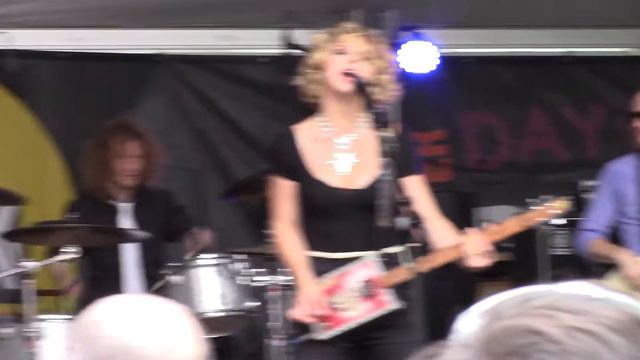 Samantha Fish Band at the Denver Day Of Rock 5/26/18 Crow Jane смотреть онлайн
