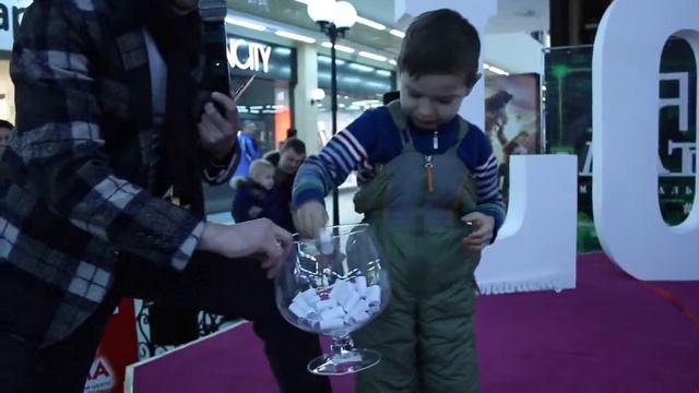 12 февраля Флешмоб ТРЦ Панама смотреть онлайн