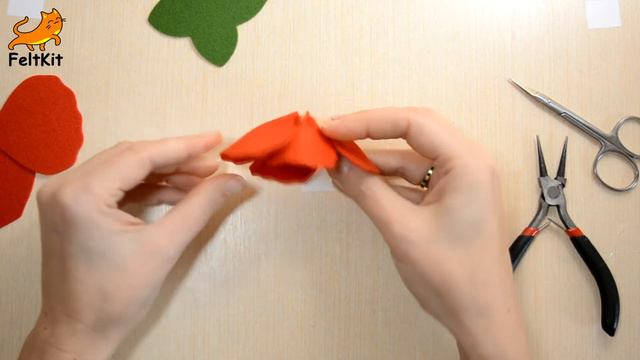 Simple making of large felt flowers of an anemone смотреть онлайн