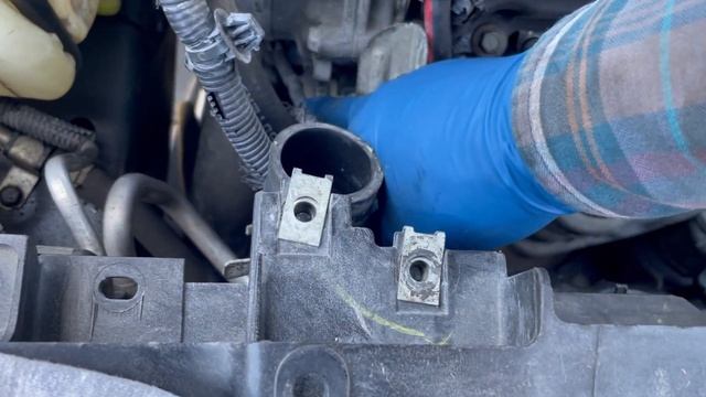 2011 Nissam Maxima Alternator Removal (Without Moving AC Compressor) смотреть онлайн