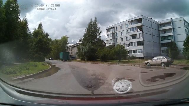 ул. К.Маркса - ул. Тахирова - ул. Володарского (г. Старая Русса, 11.07.2015 г.) смотреть онлайн