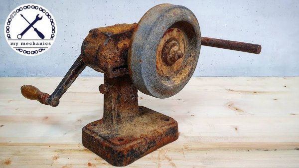 Antique Hand Cranked Grinder - Restoration (1080p_50fps_H264-128kbit_AAC)